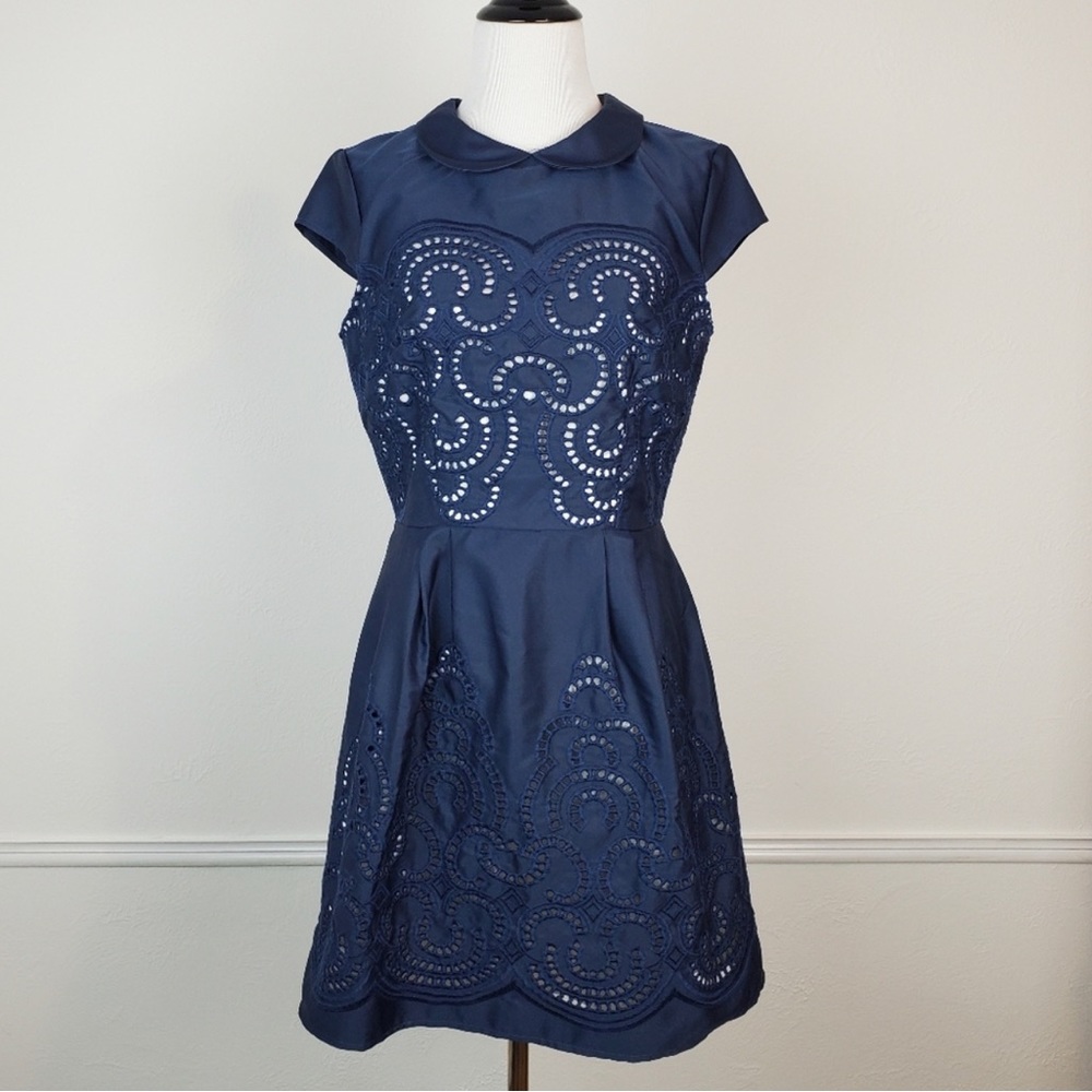 Modcloth Chi Chi London Swirls Unfurl Dress Eyelet Lace Retro Peter Pan Navy